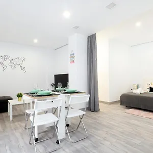 Acogedor Loft En Bajo Centrico Con Parking Wifi Apartment